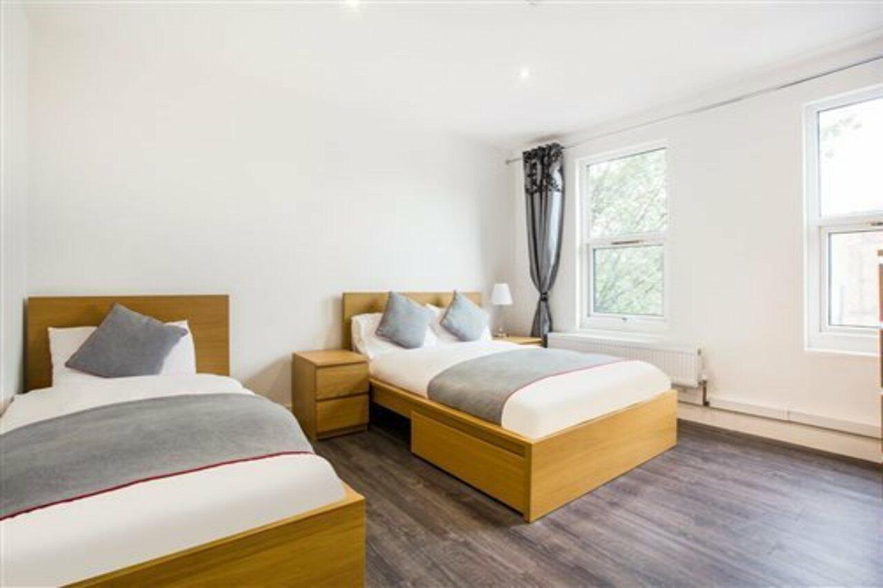 Oyo Broadway Inn Brentford Ngoại thất bức ảnh